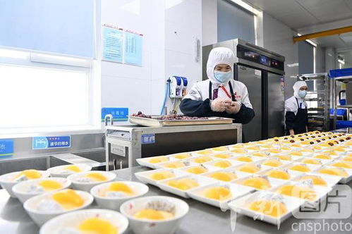 探访兰州新区航食 厨房 揭开飞机餐 神秘面纱